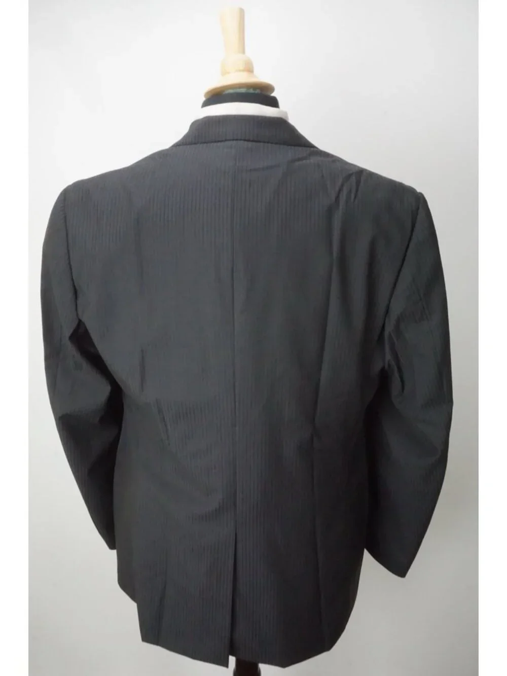 Corneliani Cerim Dark Gray Striped Wool 3 Pc Suit Jacket Pant Vest 44R Brand New
